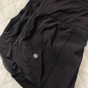 GUC Lululemon 8 Black Shorts
